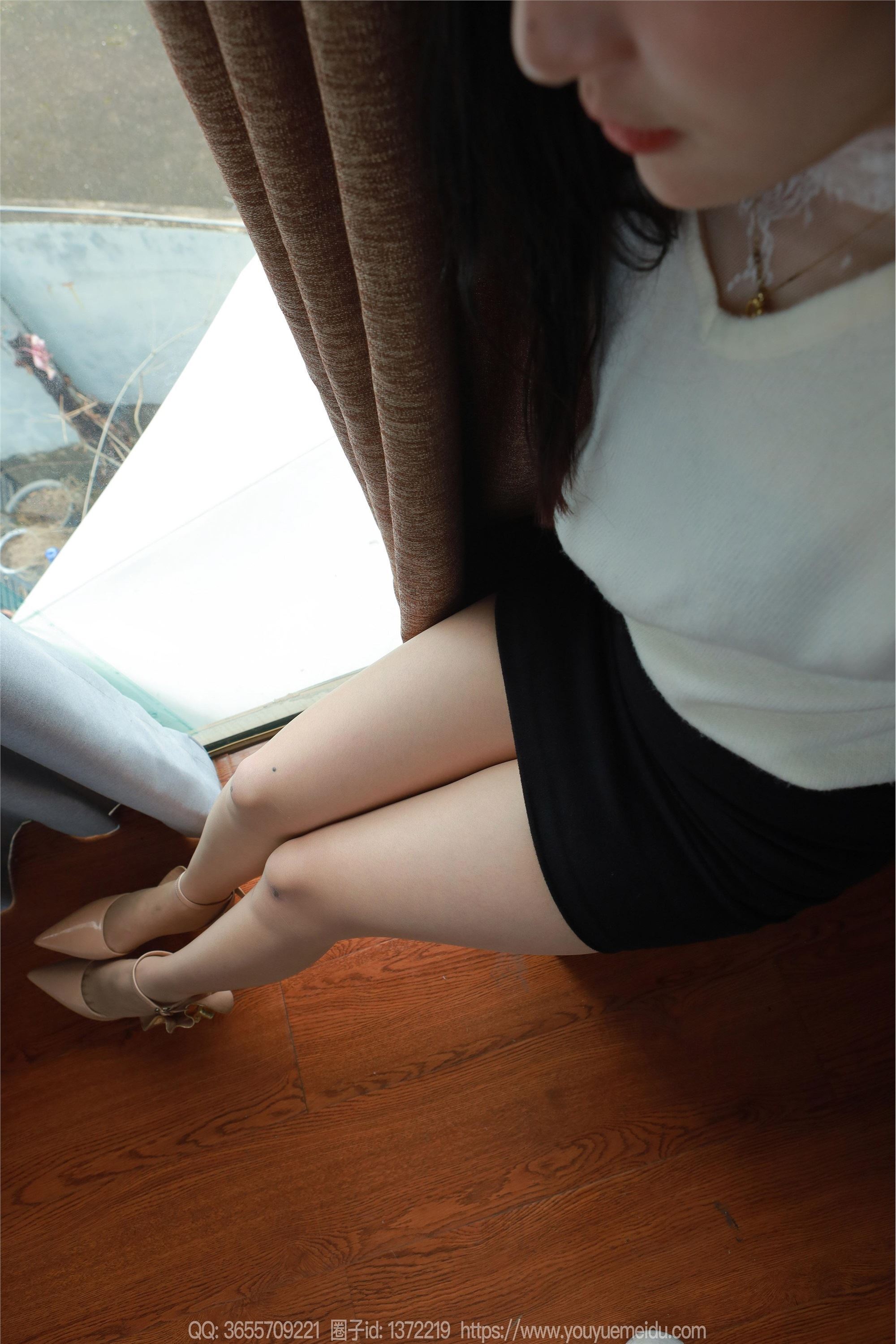 IESS异思趣向  2025.03.03 丝享家 1991 婉萍《酒杯美腿》